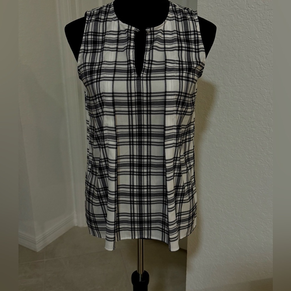 Ann Taylor‎ sleeveless blouse size xs